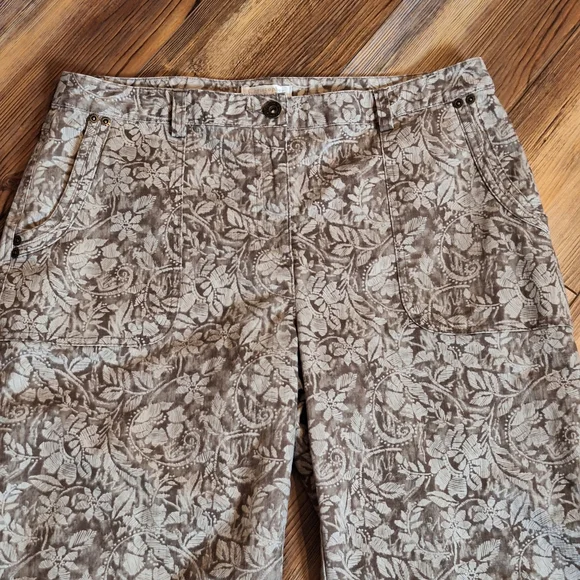Vtg Christopher & Banks Tan Floral Stretch Cropped Capris Pockets Wms Size 8 - Picture 2 of 16